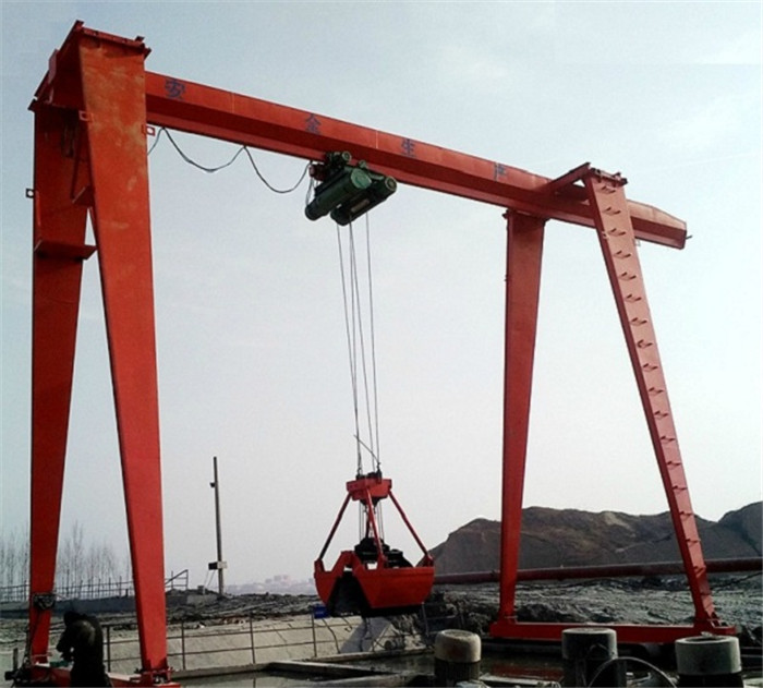 抓斗電動(dòng)葫蘆門(mén)式起重機(jī)