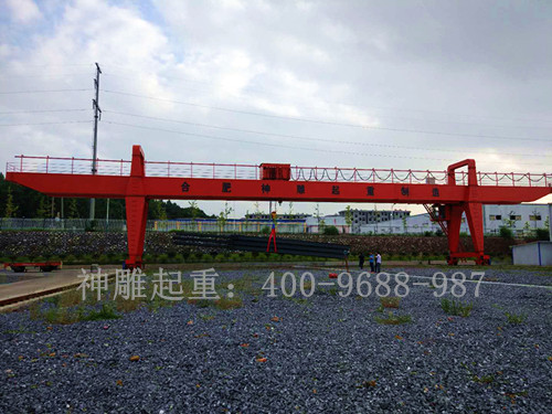 門式起重機(jī)